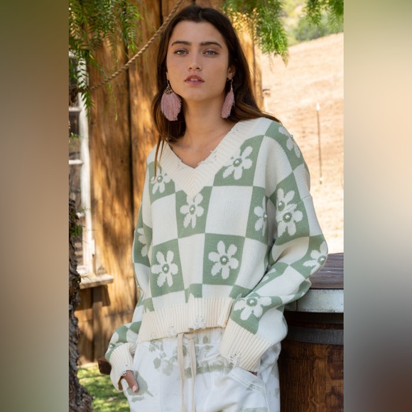 POL Sweaters - POL Green Daisy Pearl Beaded Sweater